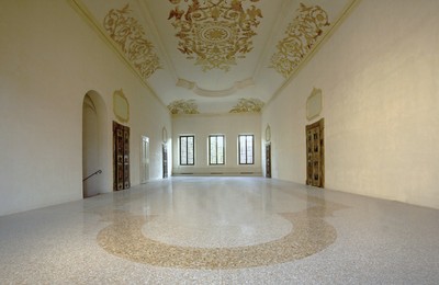 02B_salone 1.jpg 02B_salone 1.jpg